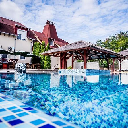 Liza Aqua & Conference Hotel ليوشميش المظهر الخارجي الصورة